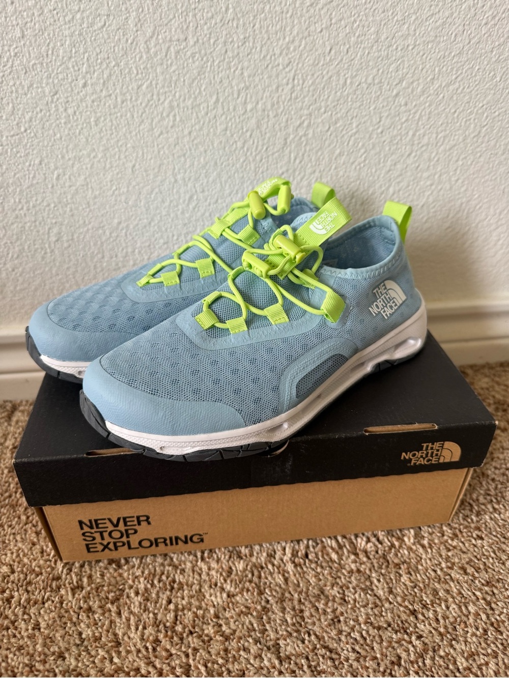 THE NORTH FACE SKAGIT WATER SHOES NIB 7